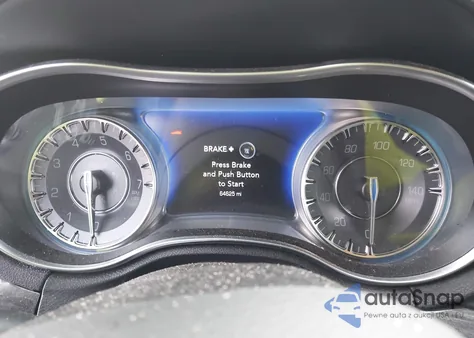 2019 Chrysler 300 Touring z USA, uszkodzony, nr VIN 2C3CCAAG7KH601334